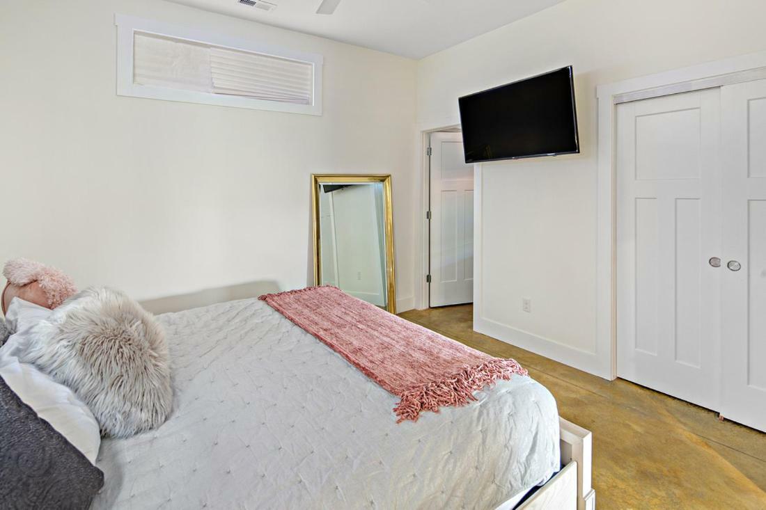 Вилла Upstream Penthouse Эшвилл Экстерьер фото