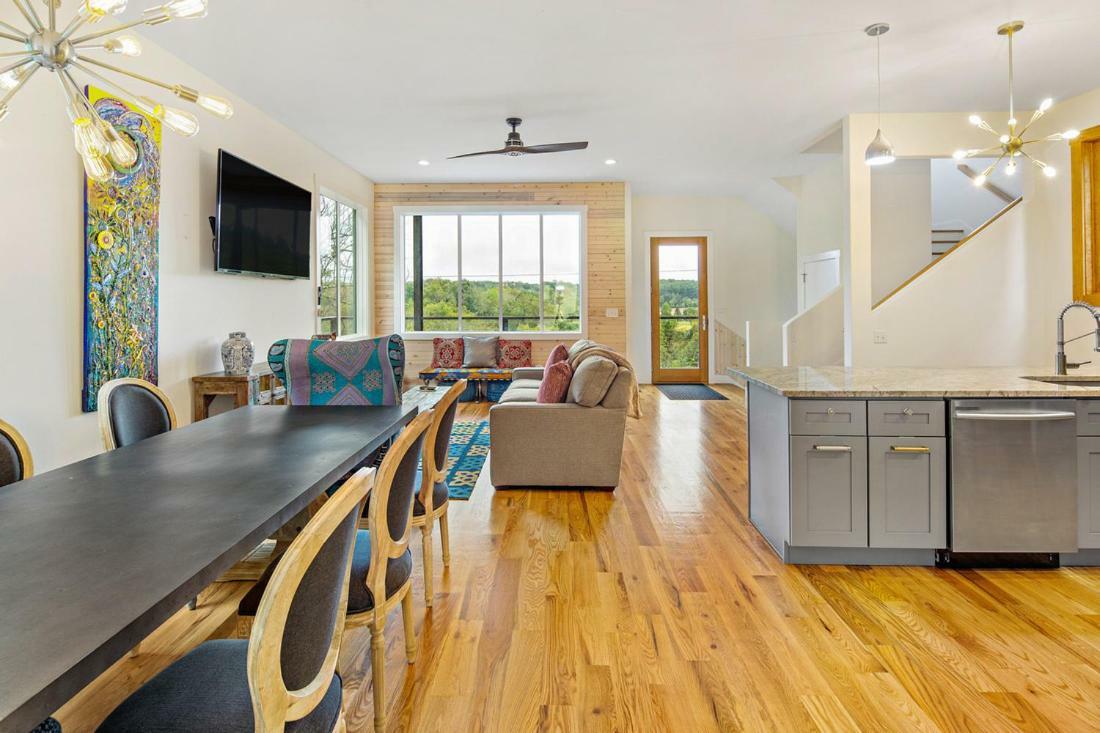 Вилла Upstream Penthouse Эшвилл Экстерьер фото